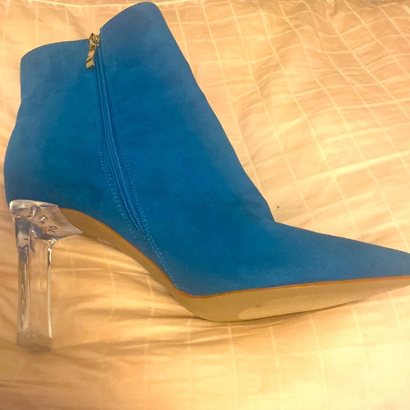 Shoe Dazzle - Picture 2 of 3